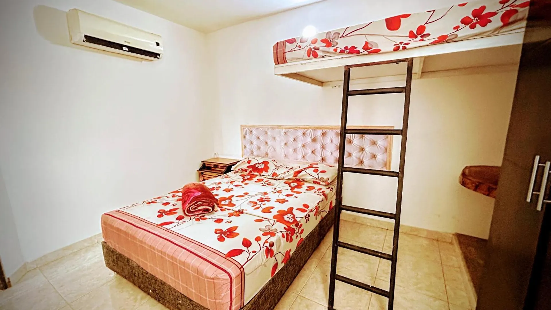Hostal Casa Fm Santa Marta 0*,